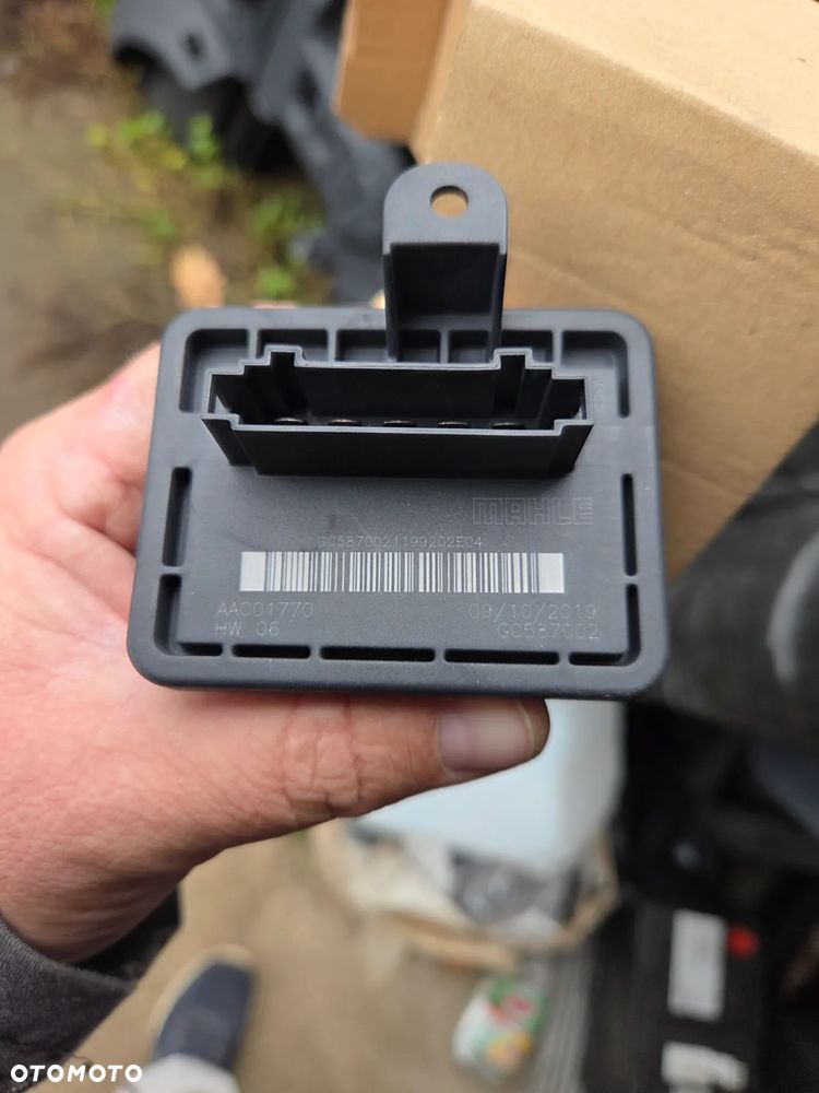 Opornica opornik Wentylatora dmuchawy Citroen Peugeot Opel Fiat 1681055380 - 5