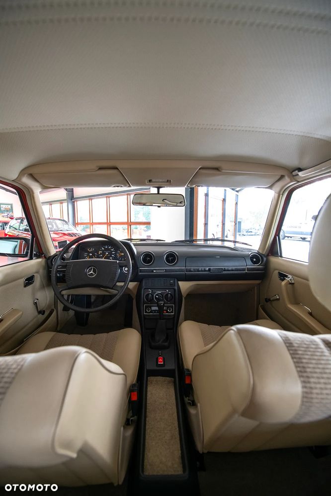 Mercedes-Benz W123 - 38
