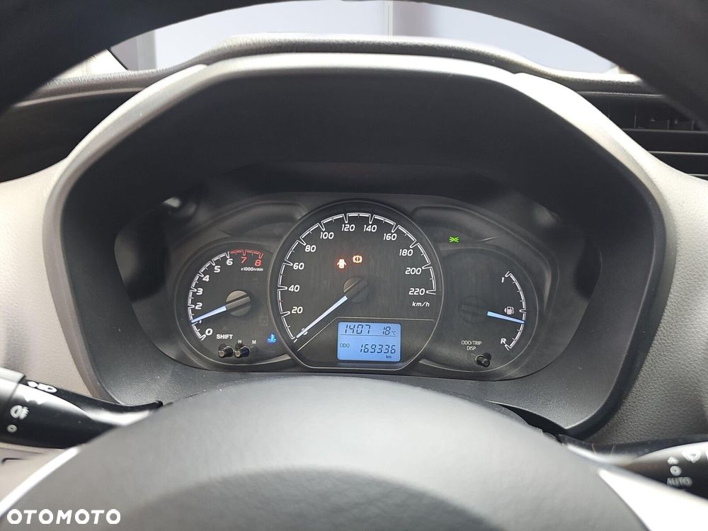 Toyota Yaris 1.5 Active - 13