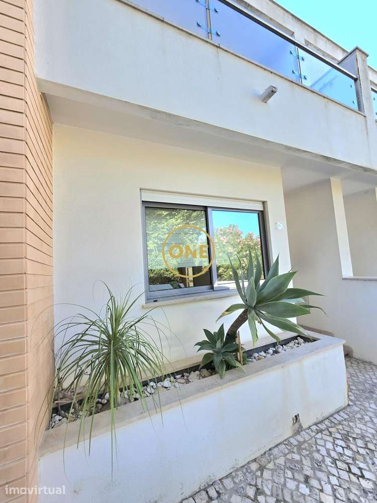Moradia Geminada T2 com garagem e piscina - Grande imagem: 3/54