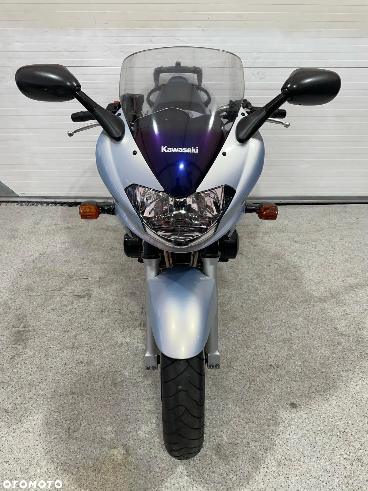Kawasaki ZR - 13