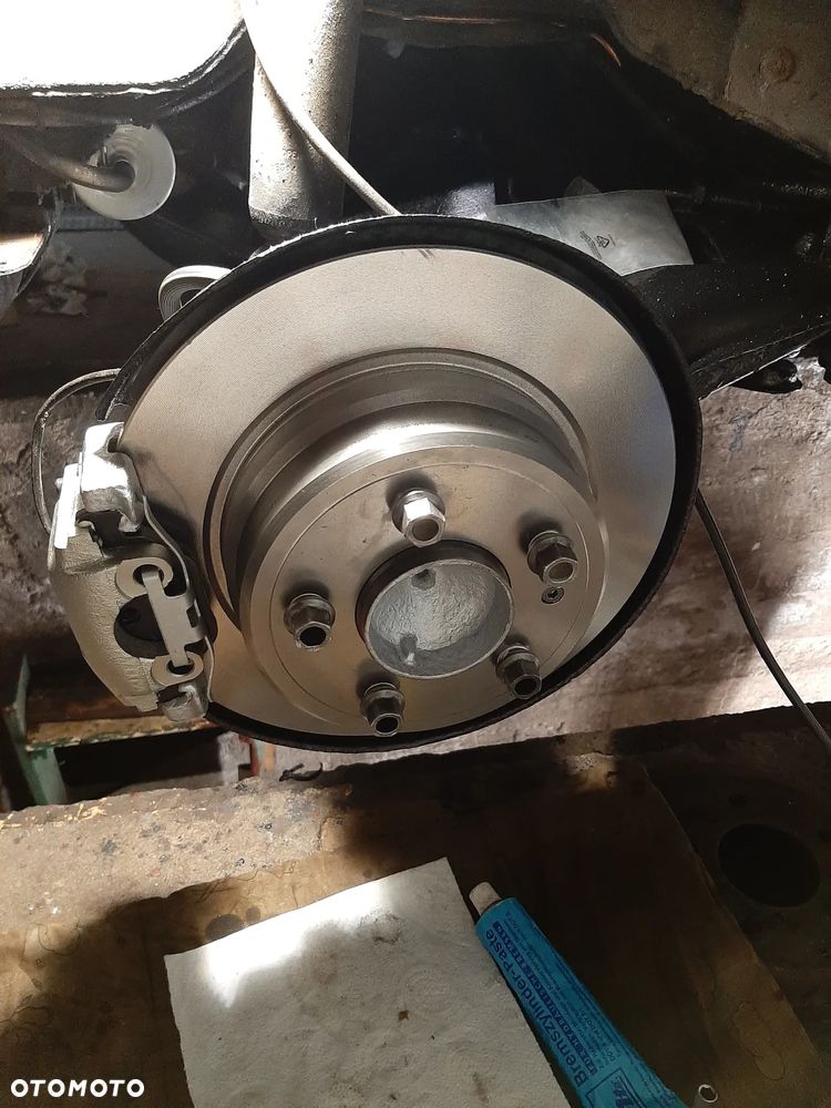 BMW Seria 7 730i - 24