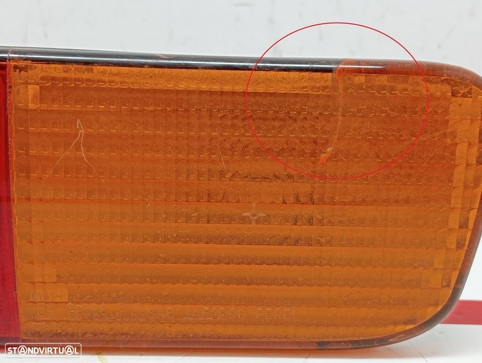 FAROLIM TRASEIRO DIREITO LAND ROVER DISCOVERY II 2001 - - 3