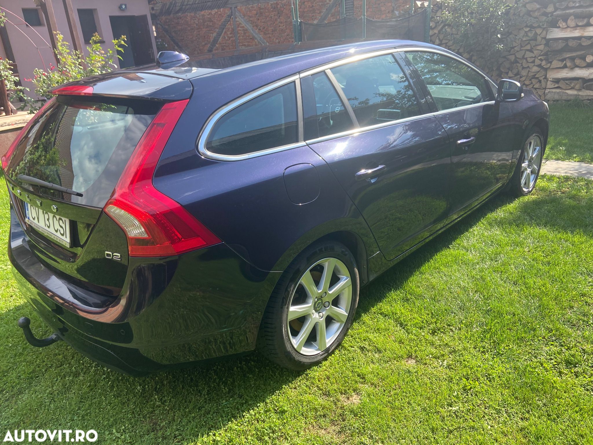 Volvo V60 D2 Momentum - 1