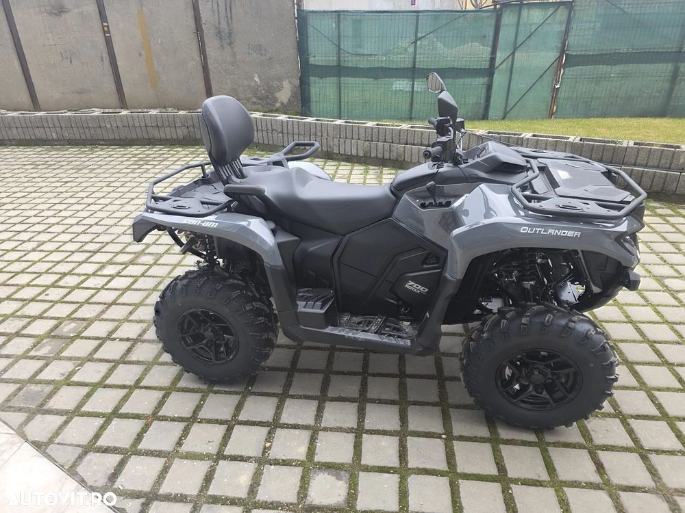 Can-Am Outlander Max - 3