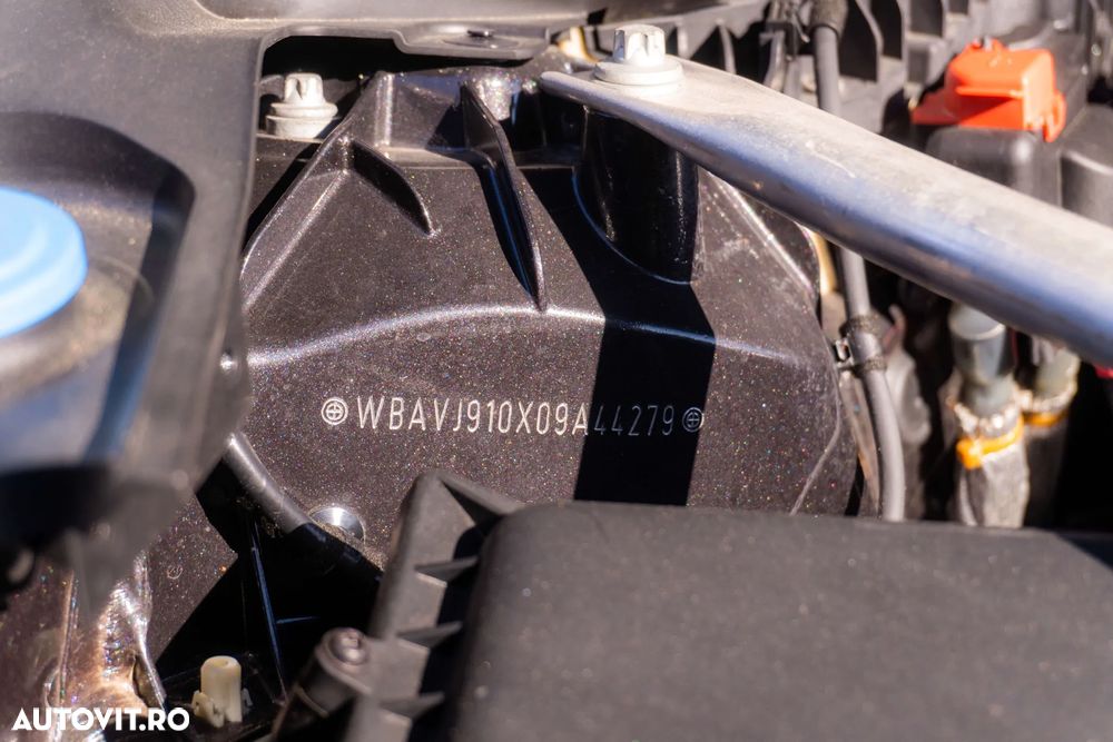 BMW X4 xDrive20d AT MHEV - 39