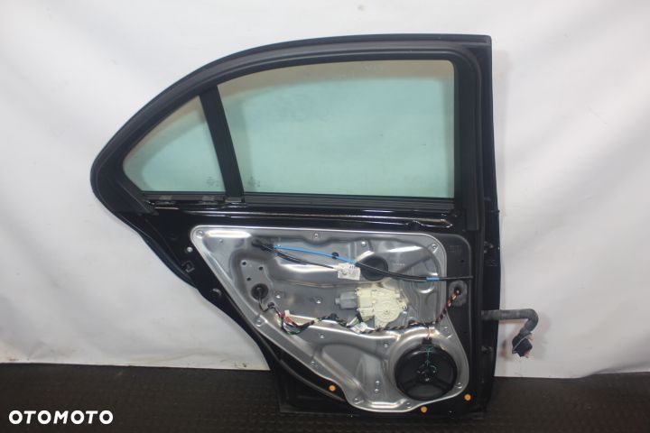 DRZWI LEWY TYŁ MERCEDES C KLASA W204 040 - 2