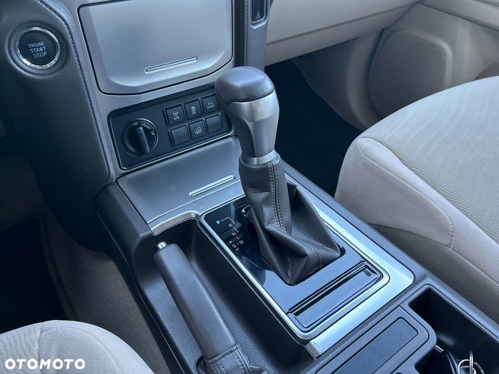 Toyota Land Cruiser LC 2.8 D-4D Prado - 24