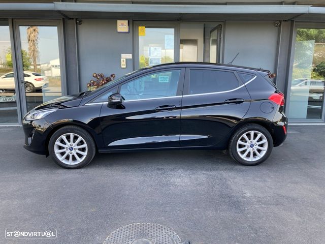 Ford Fiesta 1.0 EcoBoost S&S TITANIUM - 5