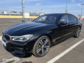 BMW Seria 7 750i xDrive