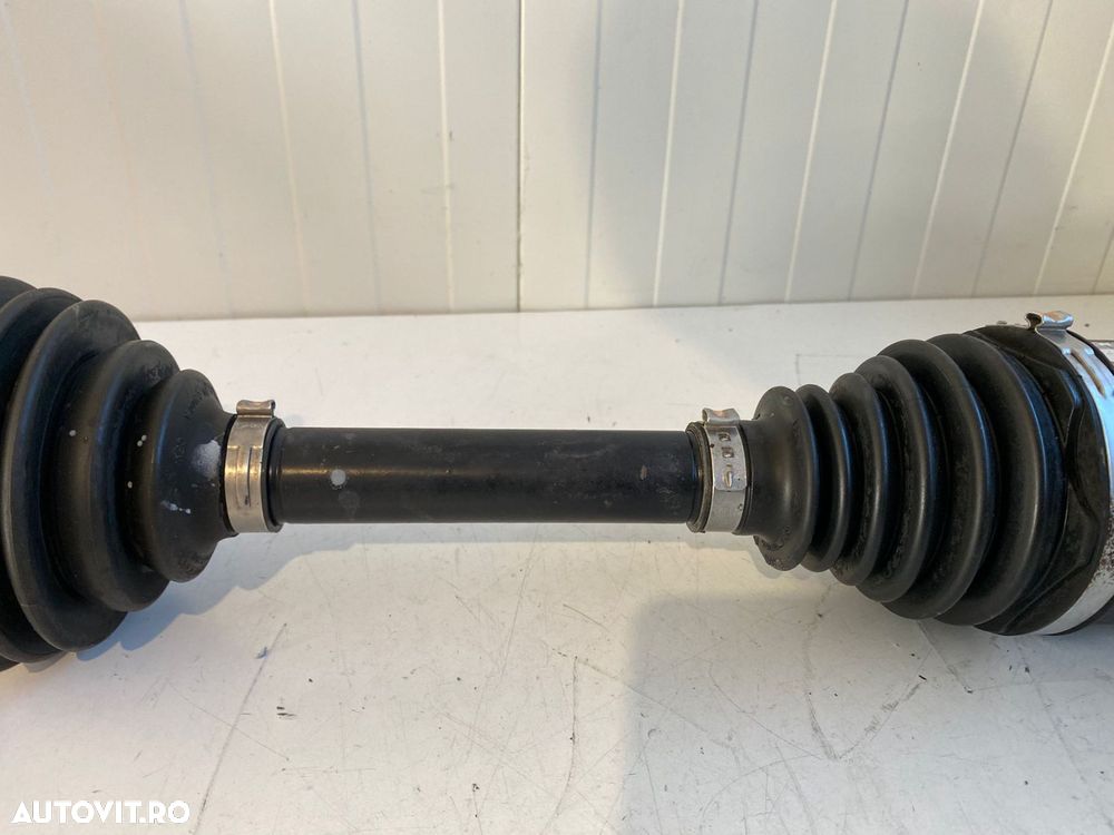 Planetara dreapta fata VOLVO XC70 2005-2007 8252058 30783110 - 4