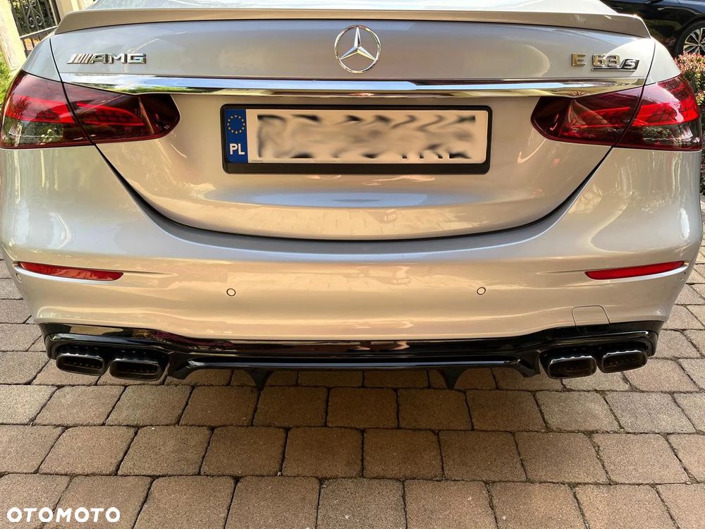 Mercedes-Benz Klasa E AMG 63 S 4-Matic+ - 12