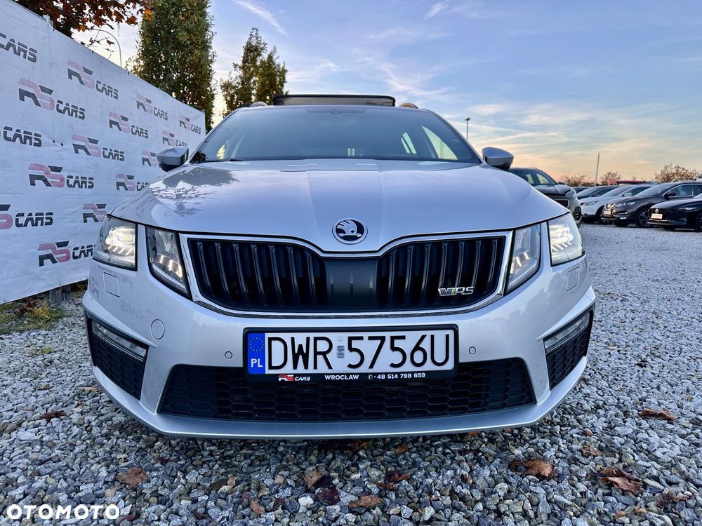 Skoda Octavia Combi 2.0 TDI DSG RS - 12