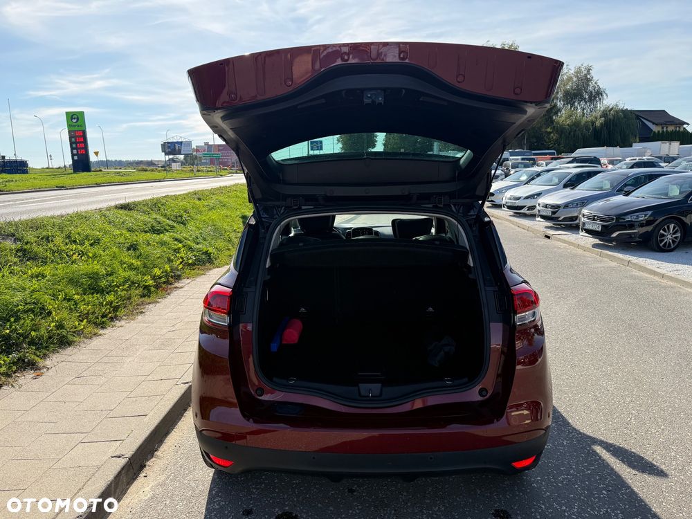 Renault Scenic ENERGY TCe 130 BOSE EDITION - 21