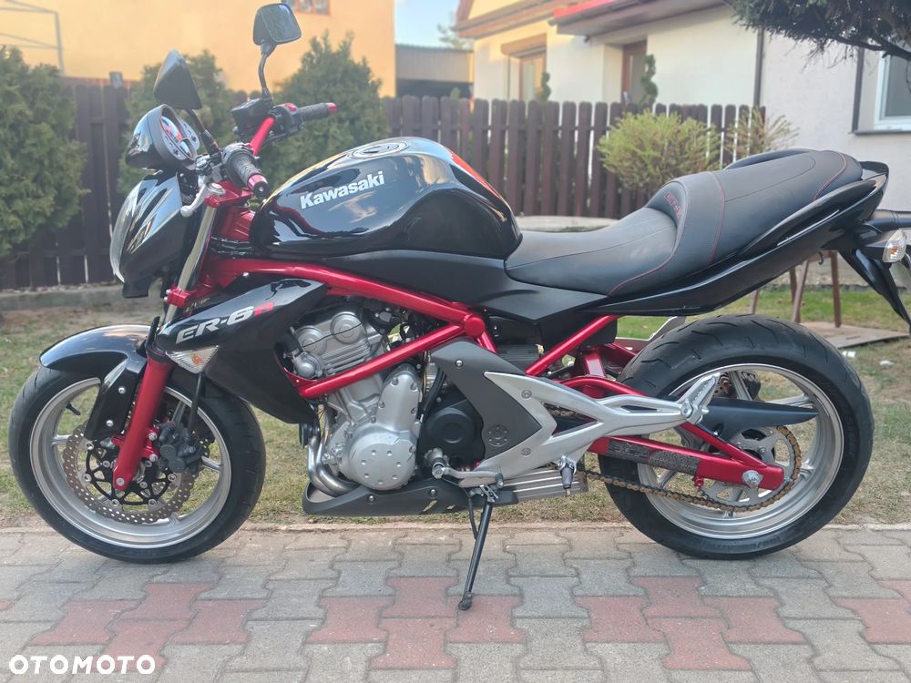 Kawasaki ER - 19