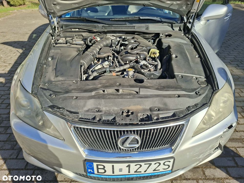 Lexus IS - 3