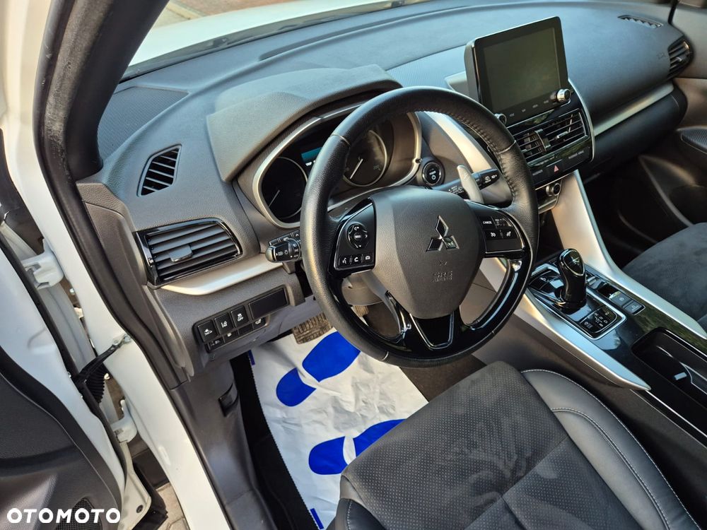 Mitsubishi Eclipse Cross 4WD Plus - 18