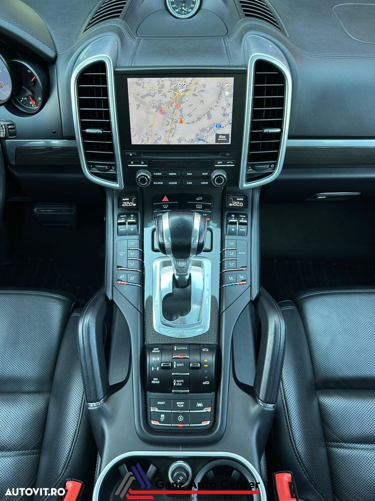 Porsche Cayenne Platinum Edition - 11