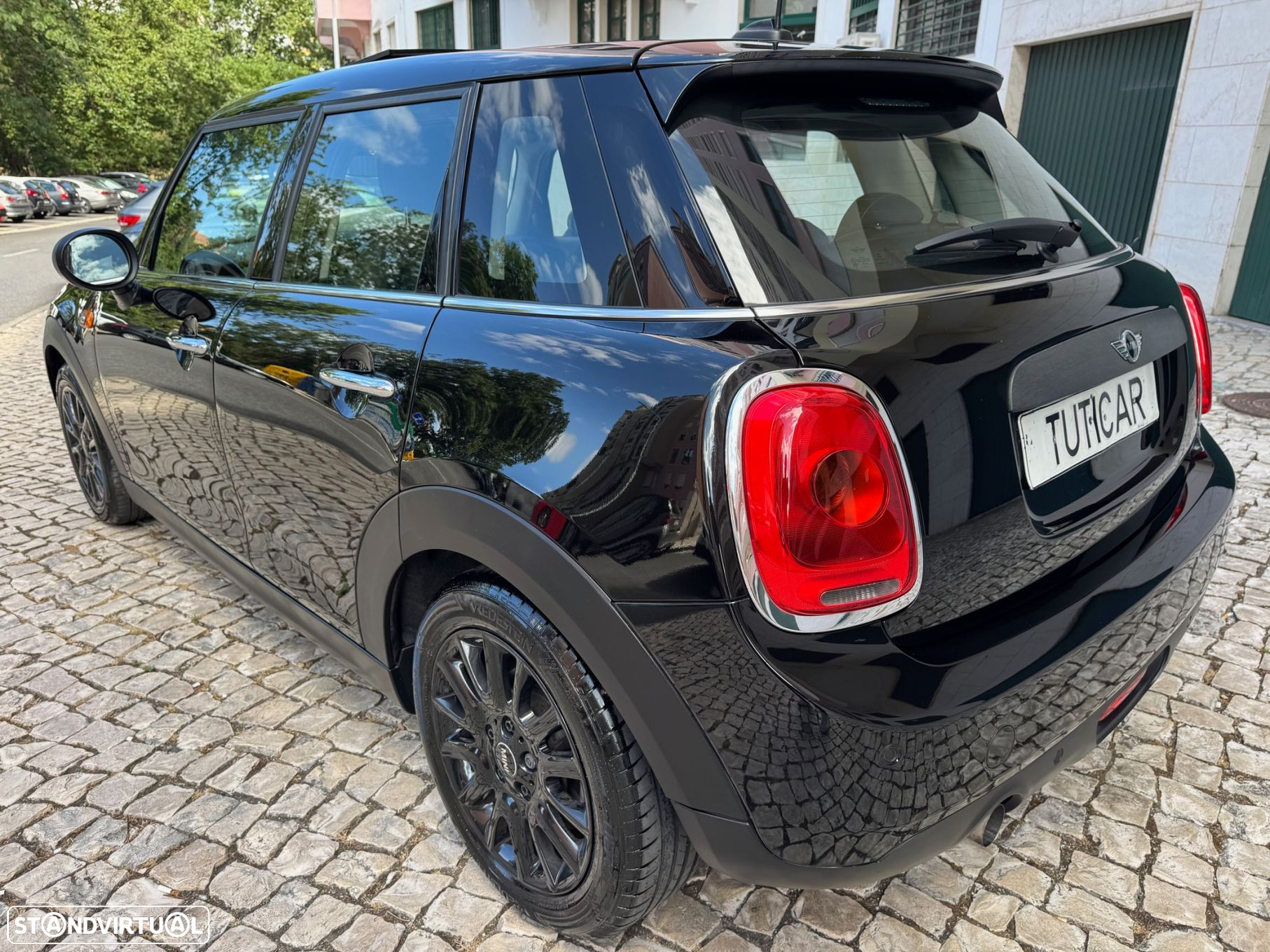 MINI 5 Portas One D - 25