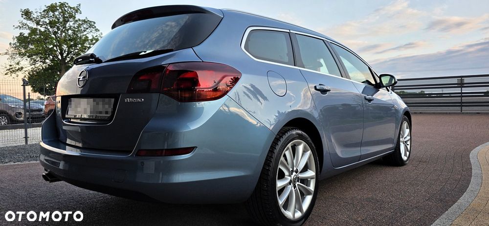 Opel Astra 1.4 T Cosmo - 3