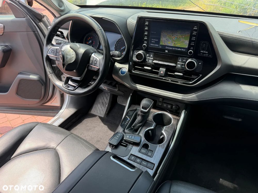 Toyota Highlander 2.5 Hybrid Executive - 26