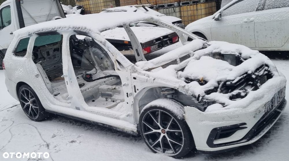 Karoseria goła salon PL zarejestrowana Vw Golf VII 2.0 TFSI Kombi R20 2020r. 25 tys.km - 1