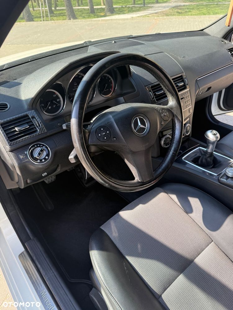 Mercedes-Benz Klasa C 180 Kompressor Classic - 12