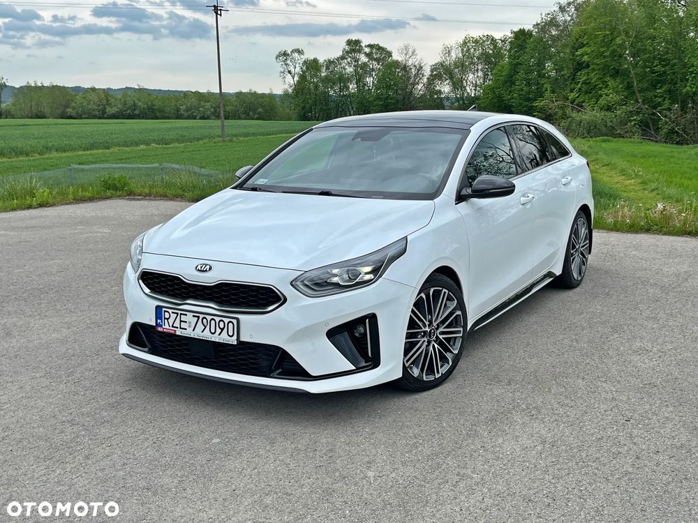 Kia ProCeed - 2