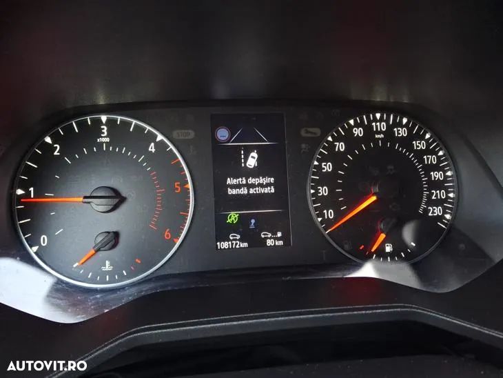 Renault Clio BLUE dCi 100 BUSINESS EDITION - 23