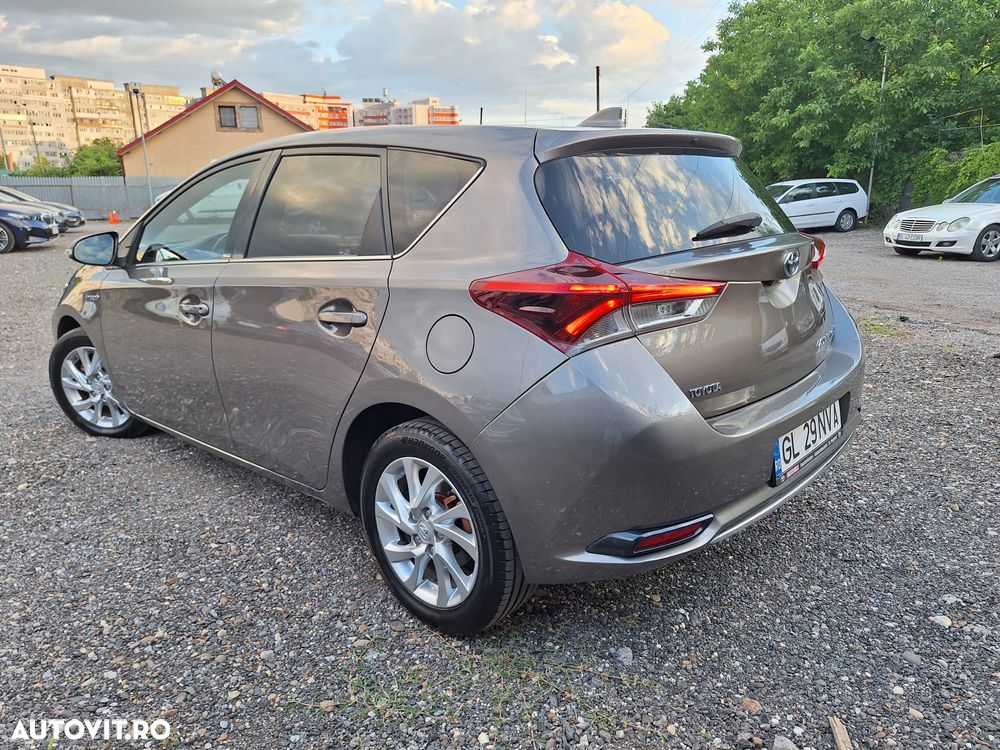 Toyota Auris - 11