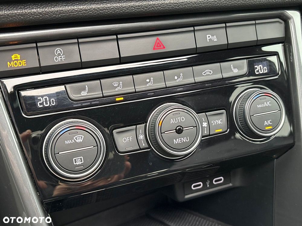 Volkswagen T-Roc 1.5 TSI GPF ACT Premium DSG - 25