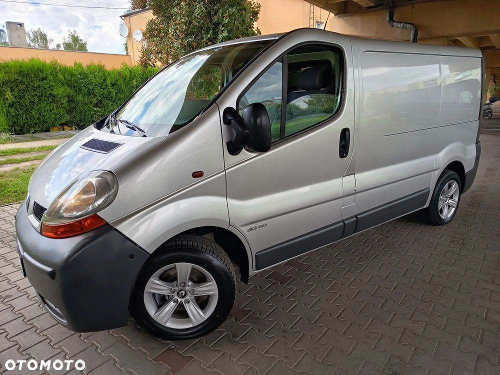 Renault TRAFIC - 3