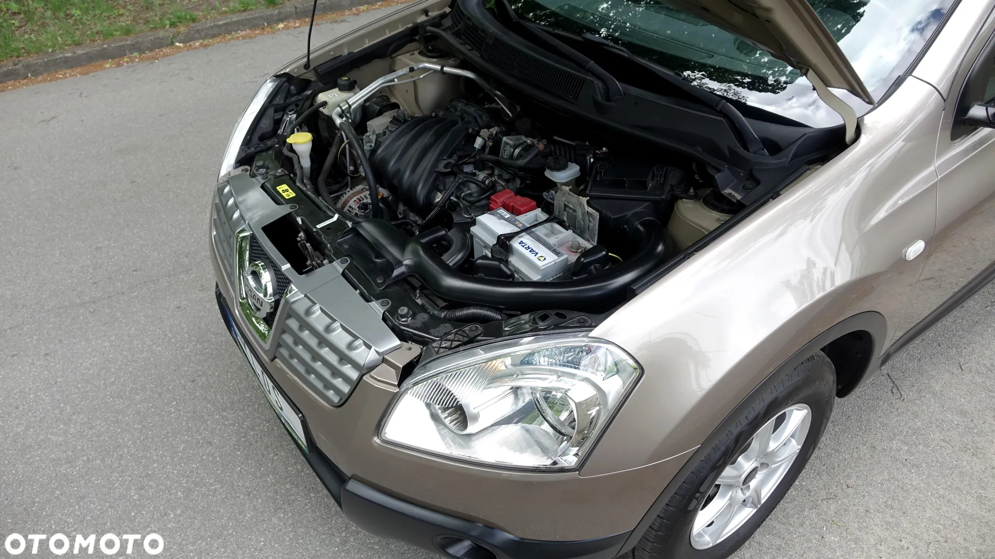 Nissan Qashqai - 25