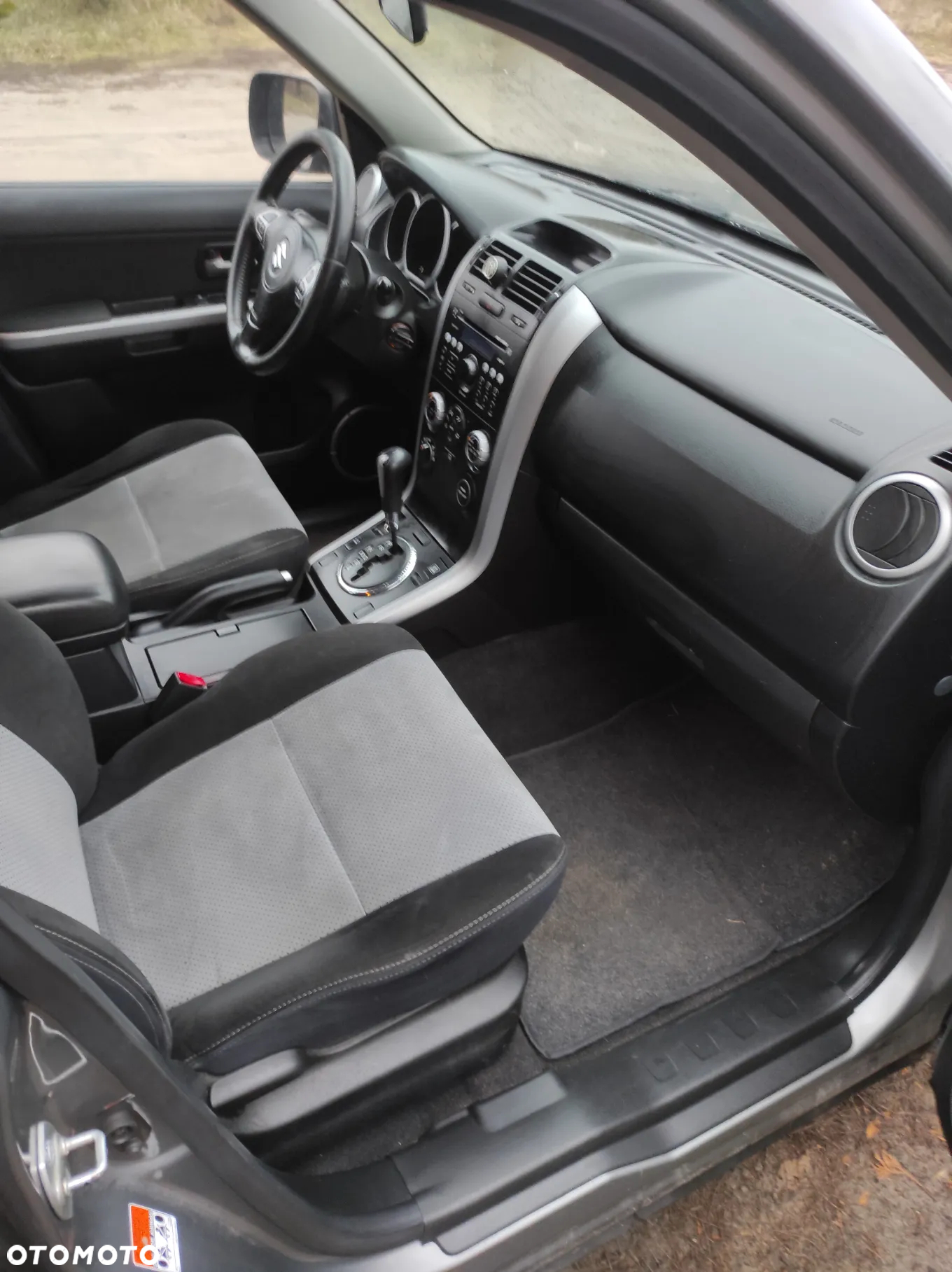 Suzuki Grand Vitara 2.0 20th Anniversary - 11