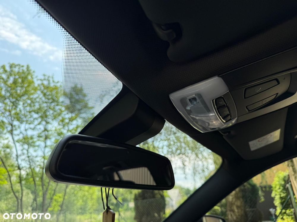 BMW Seria 3 318d Sport Line - 34
