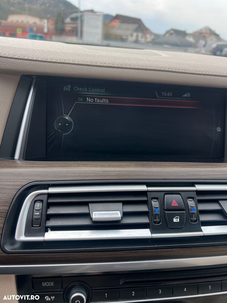 BMW Seria 7 730d xDrive - 8