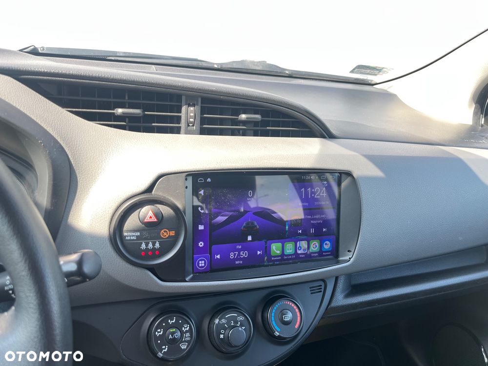 Toyota Yaris 1.0 Premium - 13