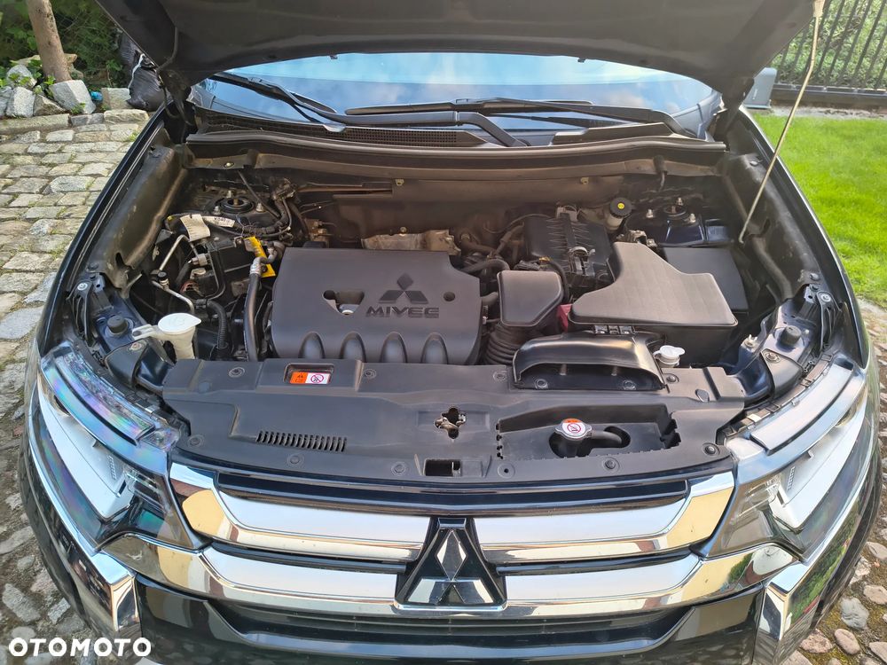 Mitsubishi Outlander 2.0 Invite + 2WD - 4