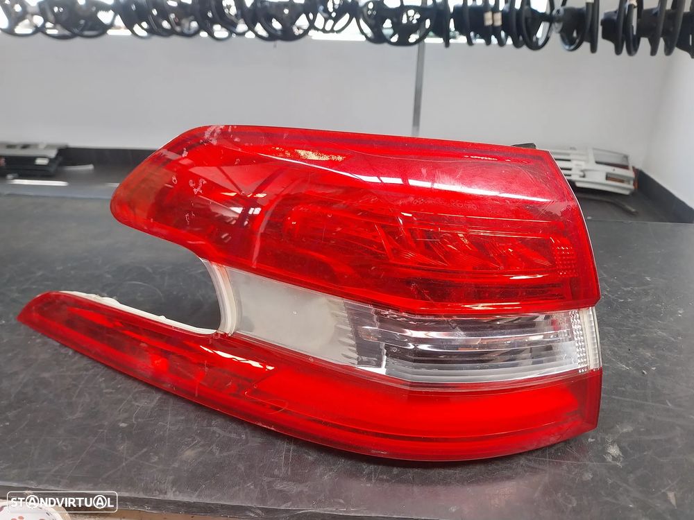 Farolim traseiro Peugeot 308 ano - 2