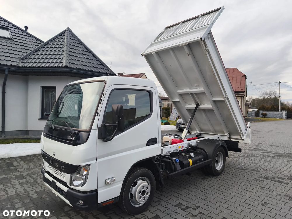 Mitsubishi Fuso Canter - 15