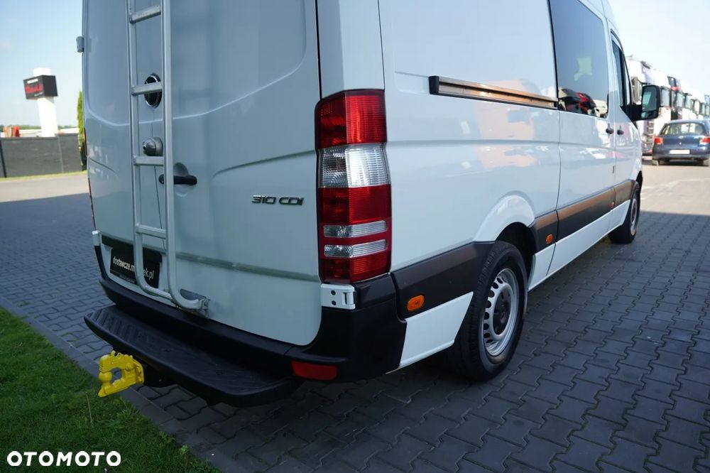 Mercedes-Benz SPRINTER 310 CDI / BRYGADÓWKA  7 MIEJSC / MANUAL / BLASZAK / FURGON - 14