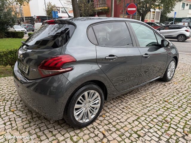 Peugeot 208 1.2 PureTech Style - 3