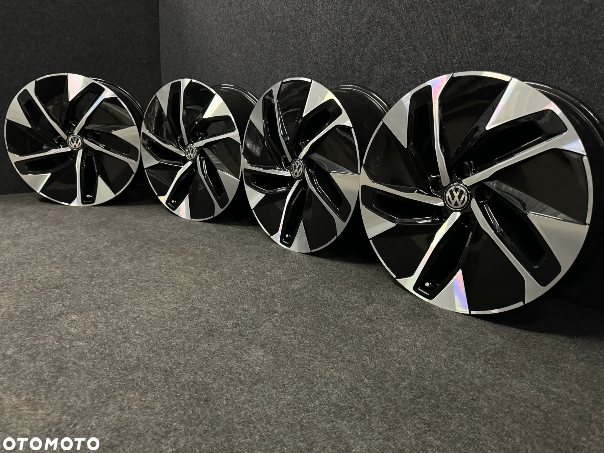 Alufelgi VW ID.4, Tiguan II, T-Roc, Passat B8 19 cali 5x112 4szt. Ładne! - 1