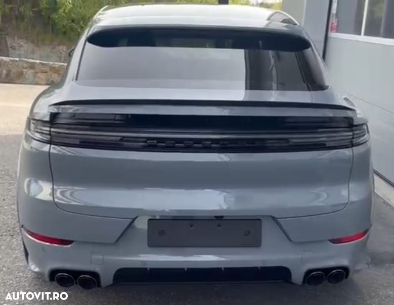 Porsche Cayenne Coupe E-Hybrid - 12