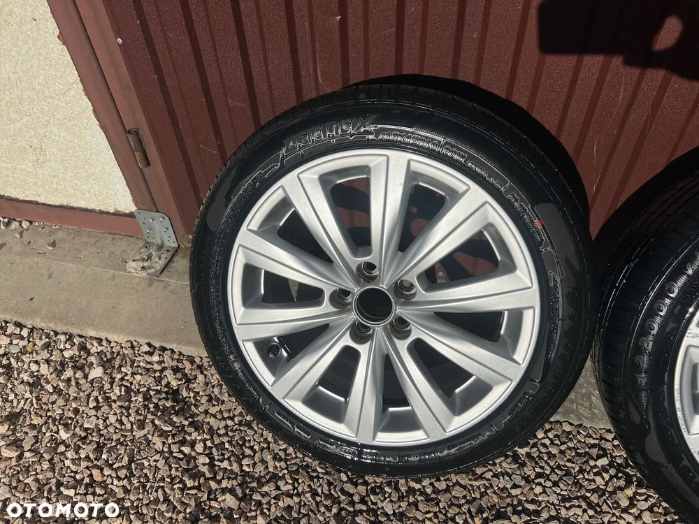 KOŁA FELGI ALUFELGI OPONY VW POLO 215 45 16 2023 rok ŁADNE OPONY 7mm - 5