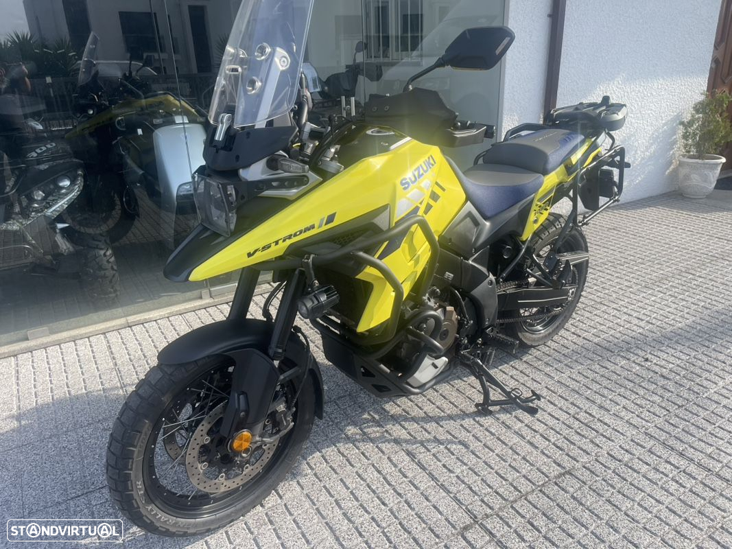 Suzuki DL 1050 - 8