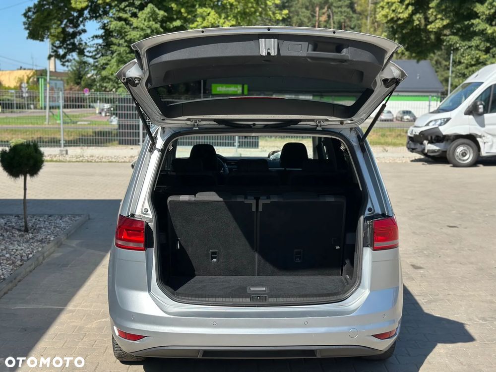 Volkswagen Touran 1.2 TSI (BlueMotion Technology) Trendline - 8