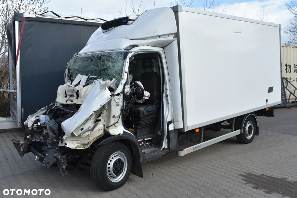 Iveco Daily 35S16 3,0 CHŁODNIA KONTENER 2023 - 11