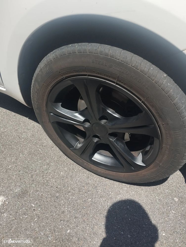 Toyota Yaris 1.4 D-4D - 5