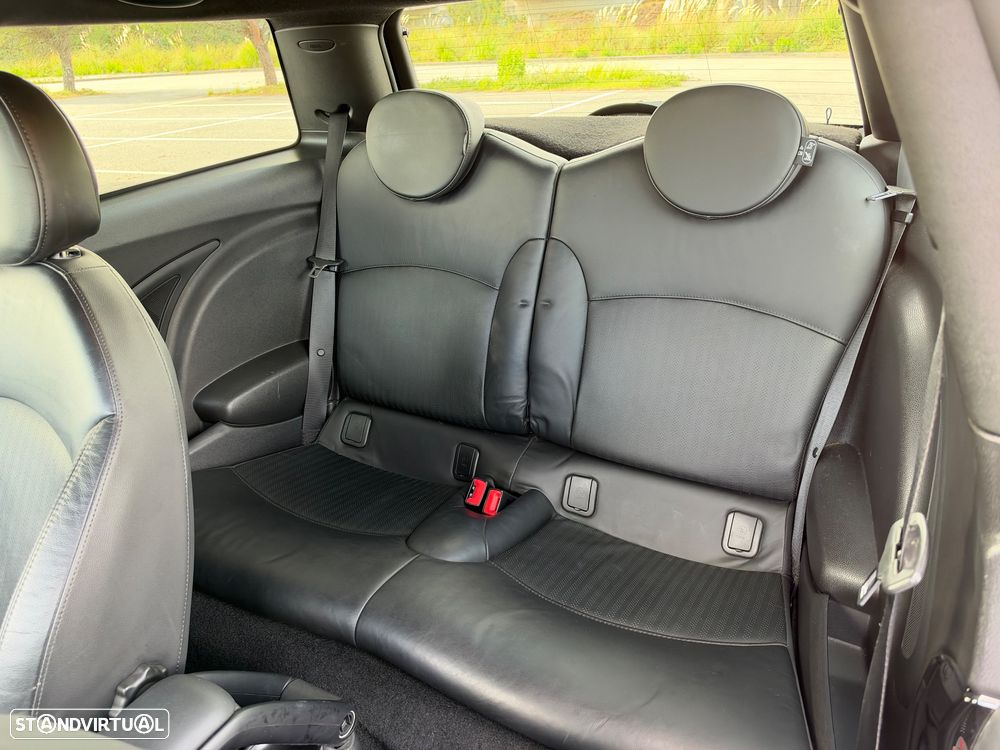 MINI 3 Portas John Cooper Works - 11